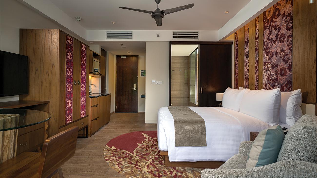 Bedroom (Guestroom or 2-Bedroom Apartment)